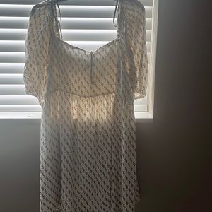 It’s a short dress great for summer it’s very comfortable